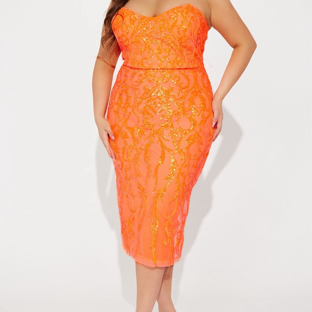 Tiffany Sequin Midi Dress
